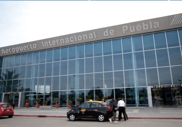 Cierran operaciones del Aeropuerto Internacional Hermanos Serdán